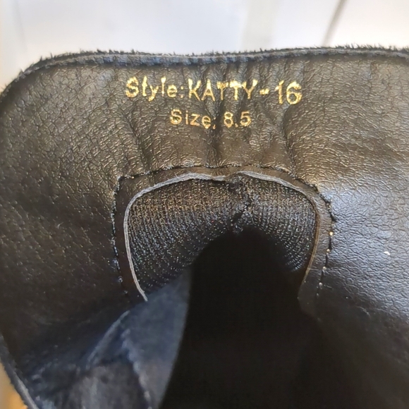 Yoki Peep Toe Slouchy Stacked Block Heel Booties - Picture 3 of 8